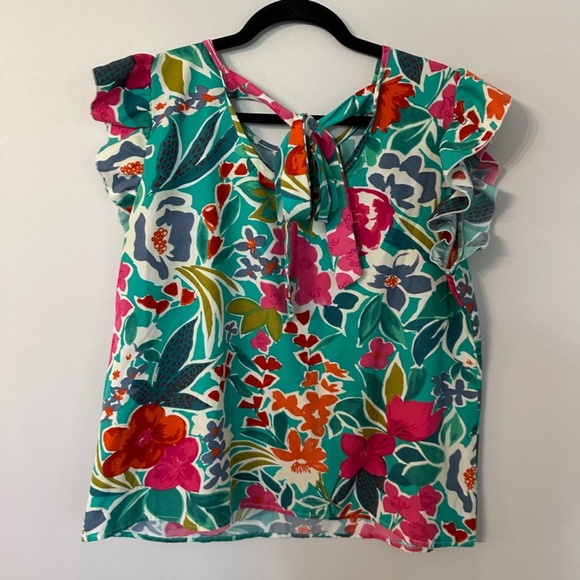 Women’s Boutique Green and Pink Short Flutter Sleeve Tie Neck Blouse Sz XL GUC - Picture 7 of 7